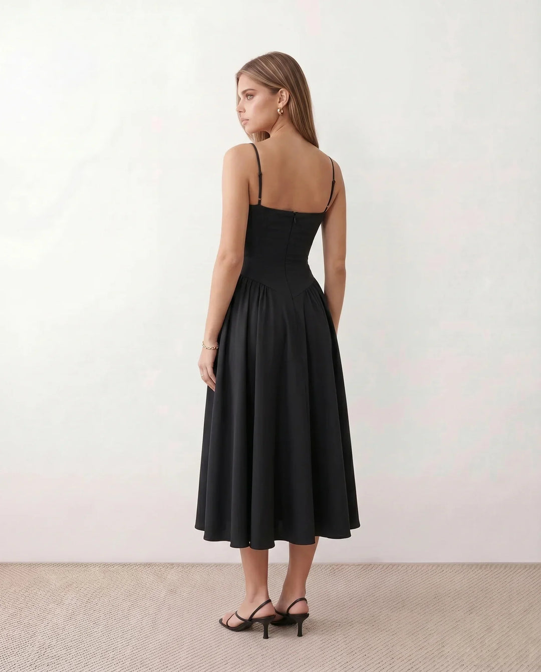 Willa | Spaghetti Strap Sweetheart Midi Dress