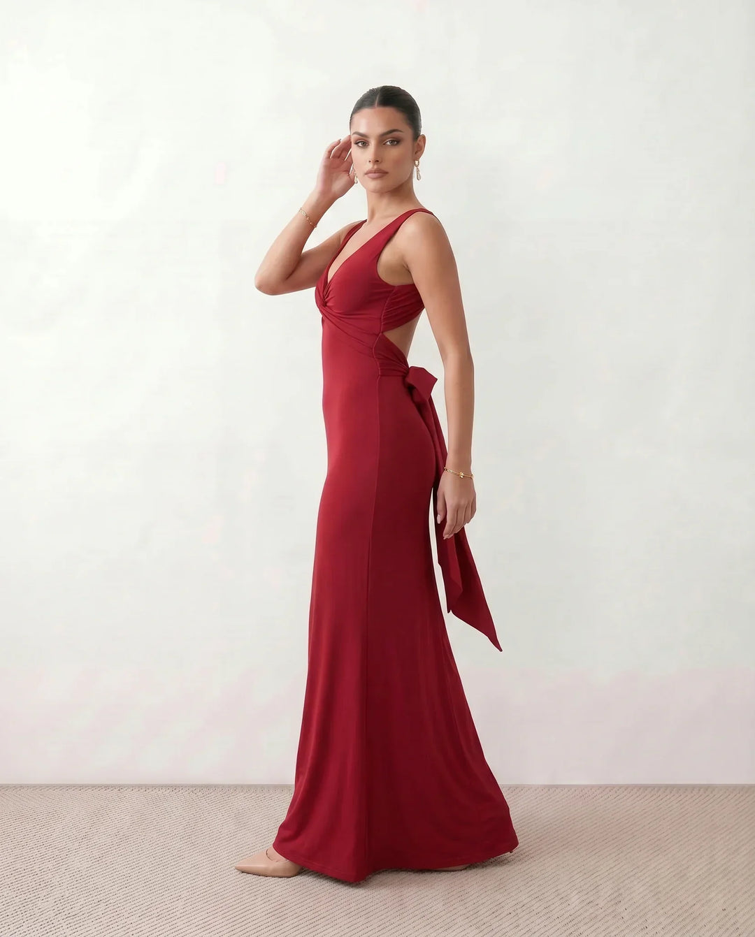Vendula | Backless Bow Detail Maxi Dress