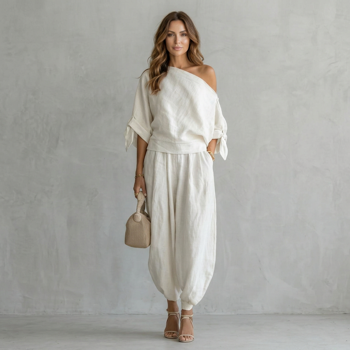 Alméra | Off-Shoulder Relaxed Two-Piece Set