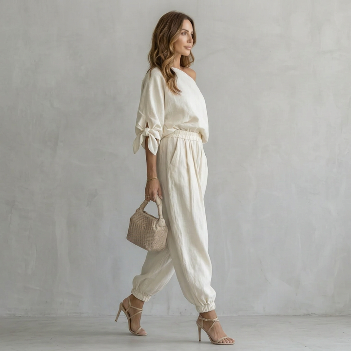 Alméra | Off-Shoulder Relaxed Two-Piece Set