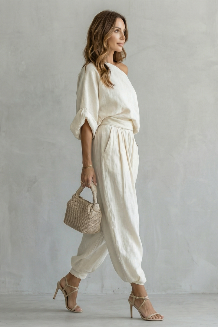 Alméra | Off-Shoulder Relaxed Two-Piece Set