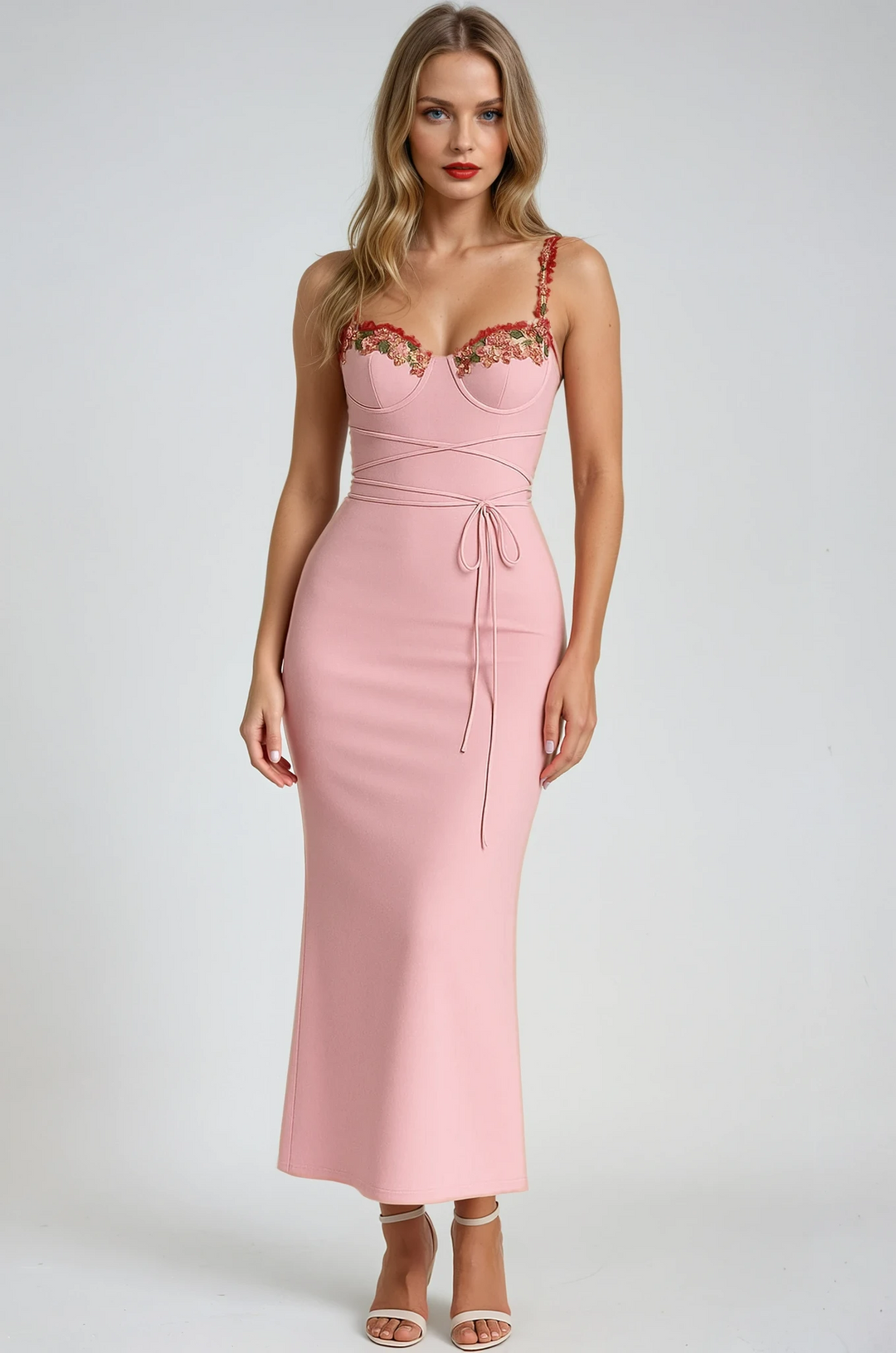 Valéa | Floral Embroidered Summer Night Maxi Dress