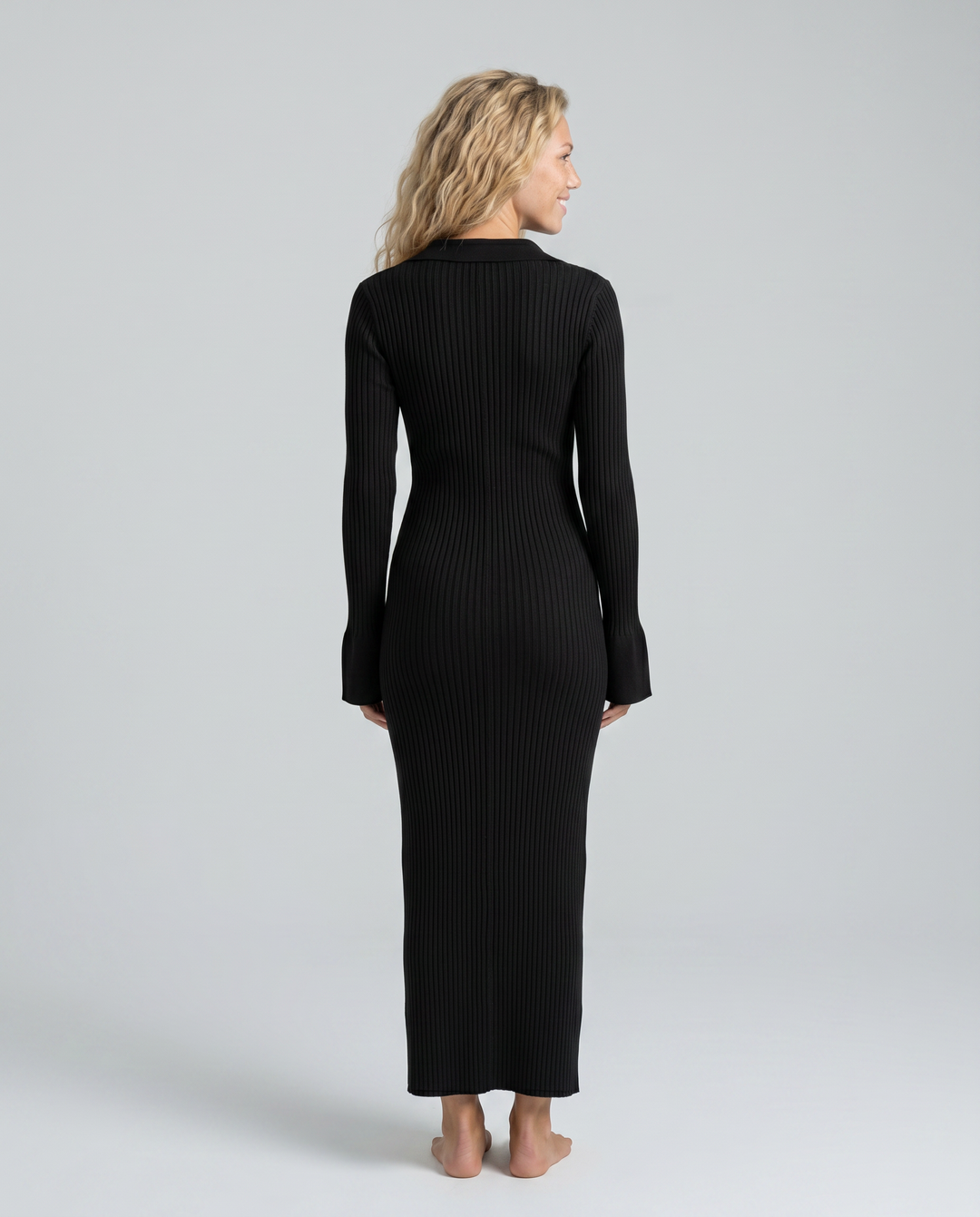 Lela | Ribbed Maxi Dress with Deep V-Neck