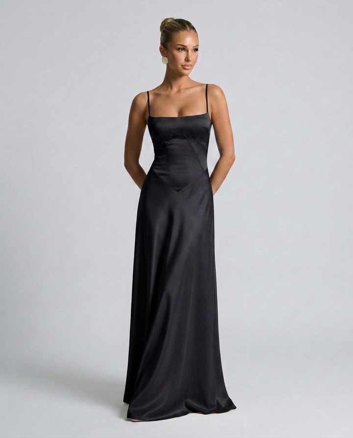 Phoebe | Maxi Dress with Lace-Up Back