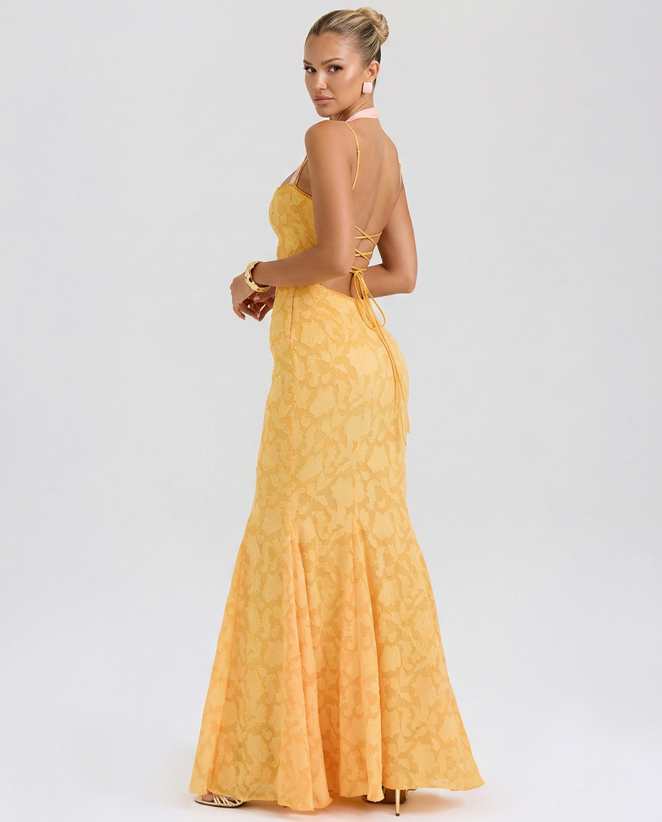 Goldie | Maxi Dress with Lace-Up Back and Fitted Silhouette