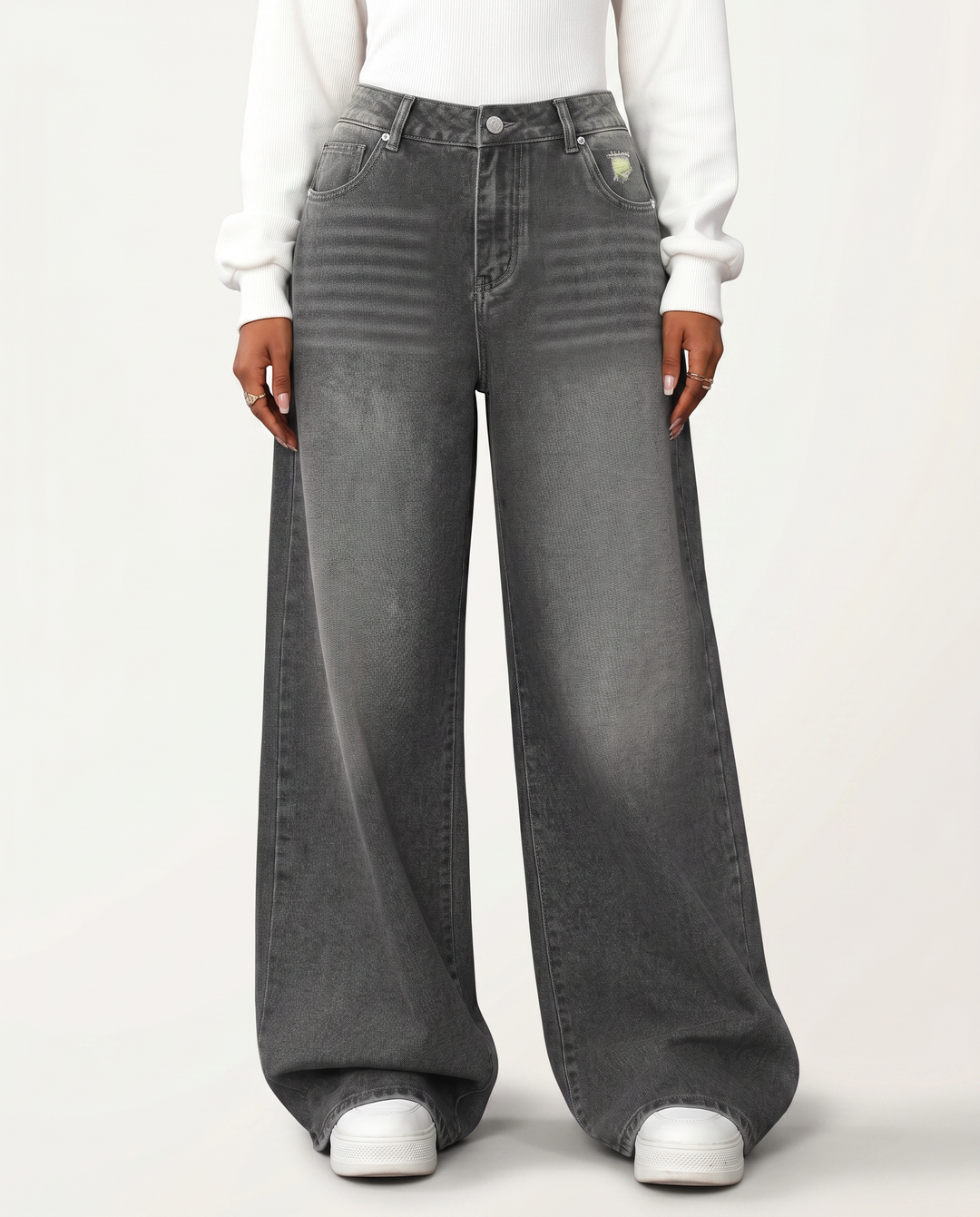 Tricia | Wide-Leg Jeans with Distressed Detail