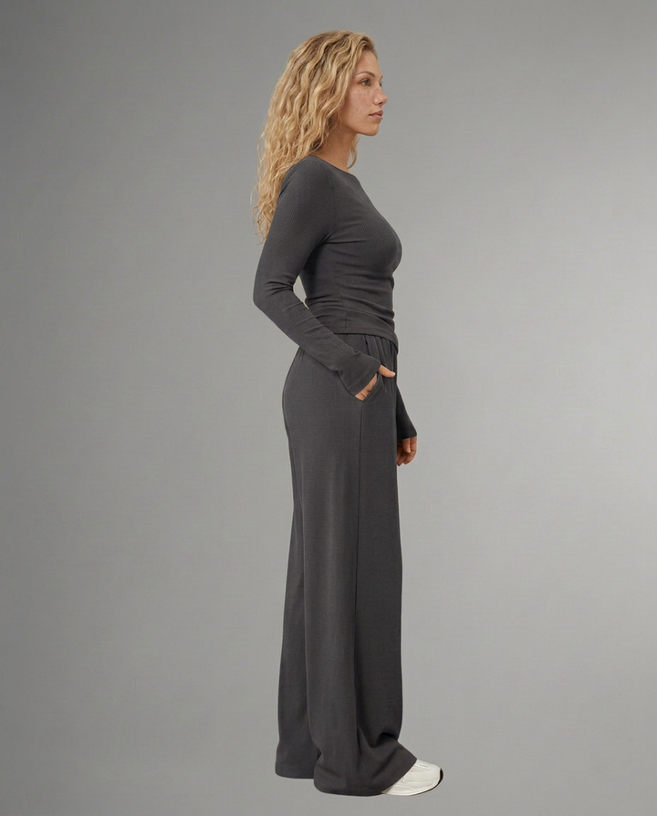 Shari | Top and Trousers Set with Relaxed Fit