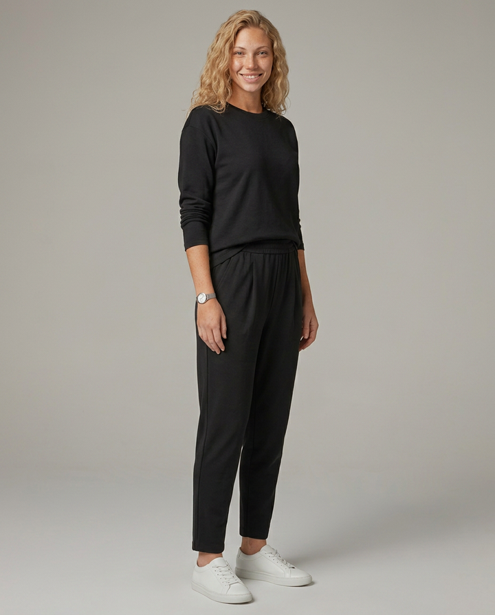 Vera | Two-Piece Set with Tapered Trousers
