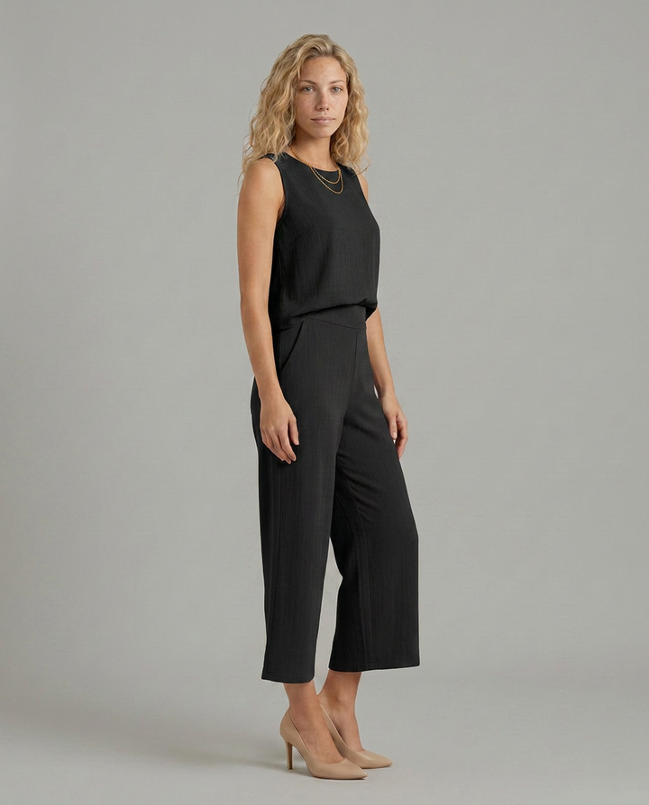 Katina | Two-Piece Set with Cropped Trousers