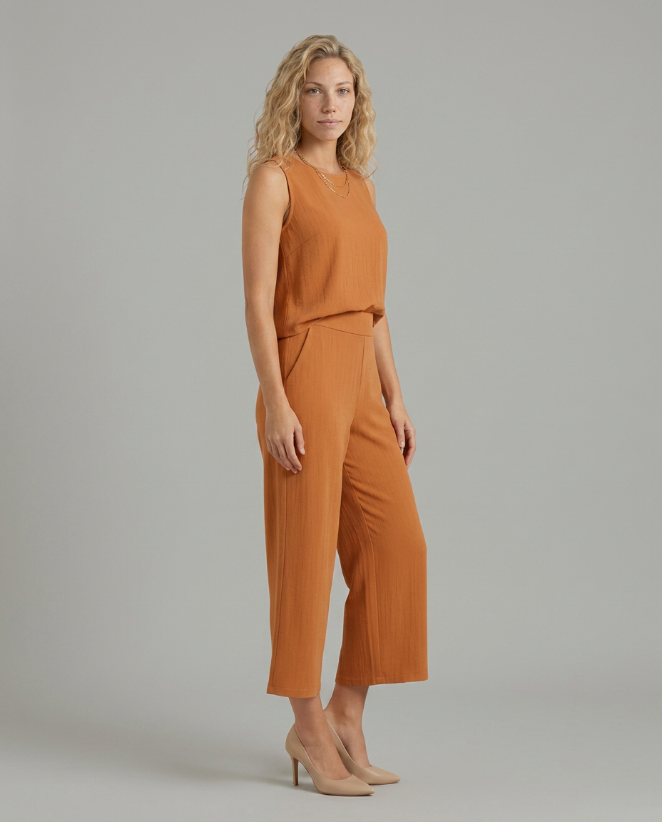 Katina | Two-Piece Set with Cropped Trousers