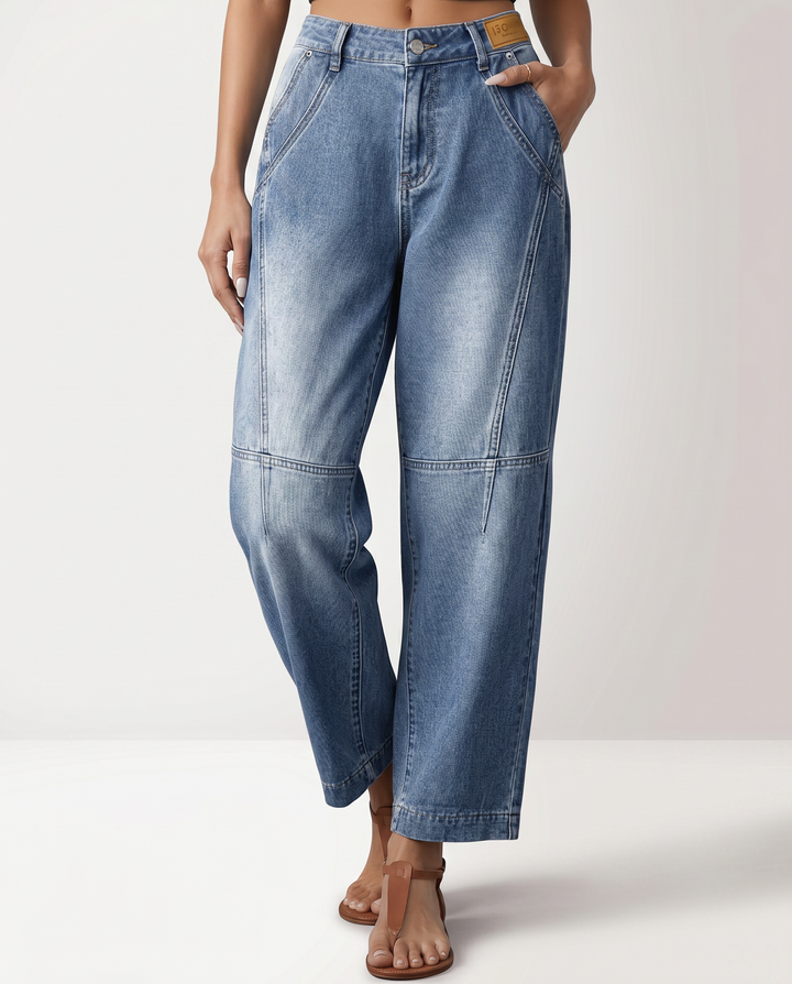 Marilyn | Straight-Leg Jeans with Seam Detailing