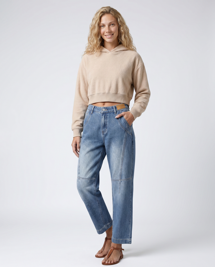 Marilyn | Straight-Leg Jeans with Seam Detailing