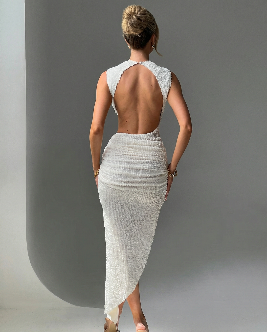 Jocelyn | Midi Dress with High Neck and Ruched Bodycon Fit