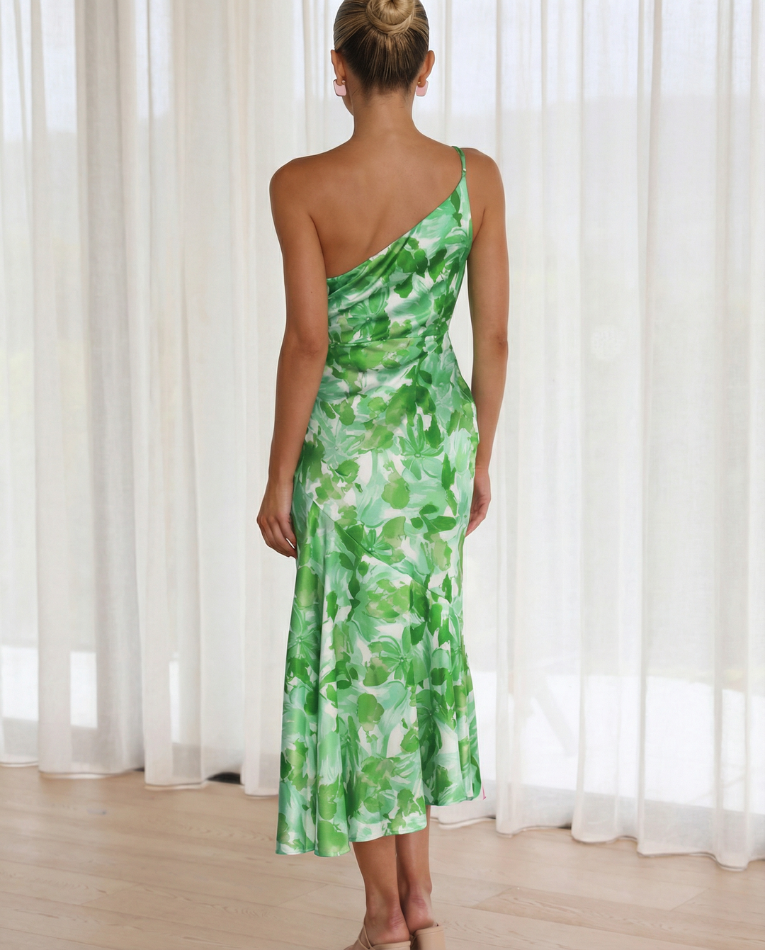 Lizzie | Midi Dress with One Shoulder and Floral Print