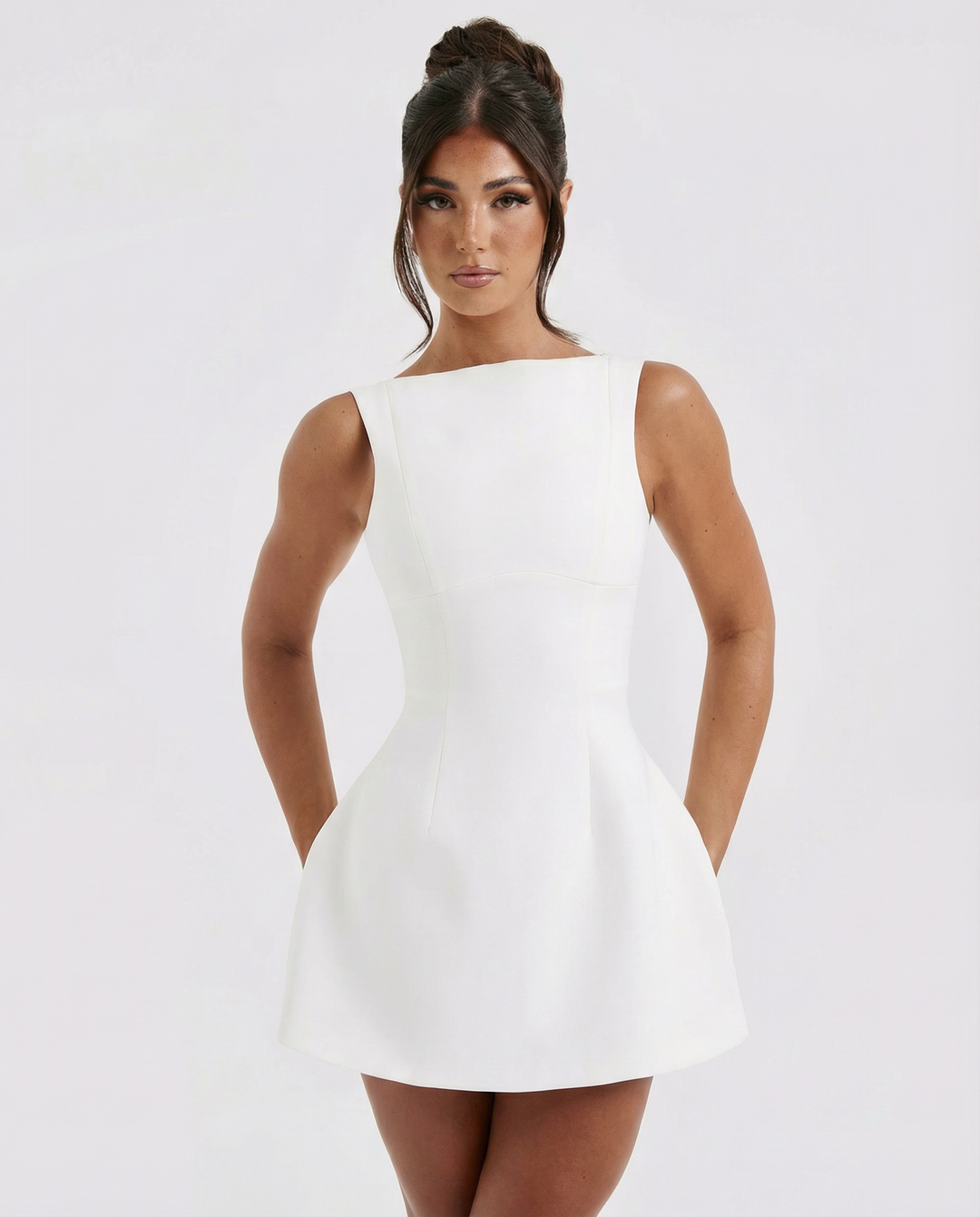 Gloria | Mini Dress with Open Back