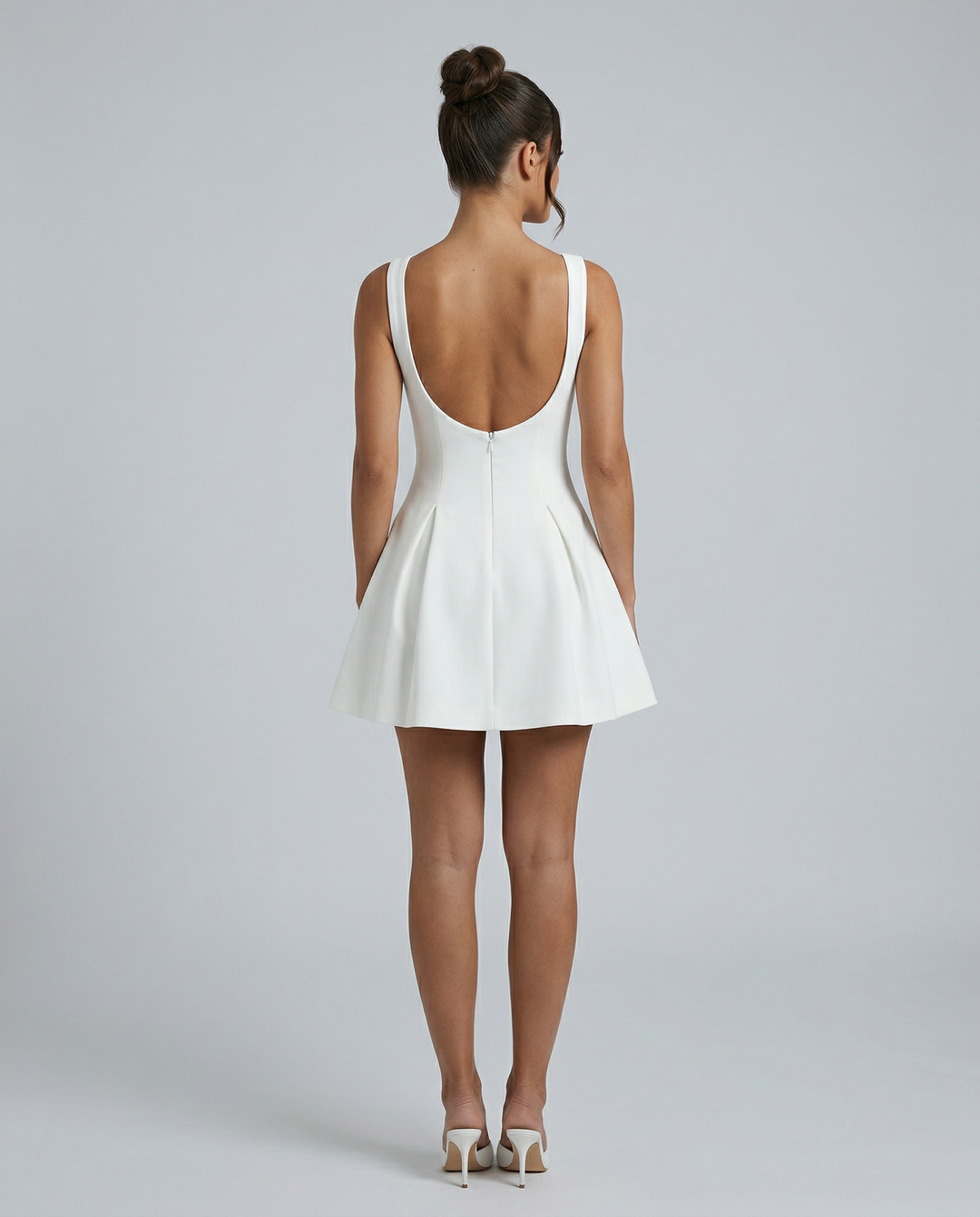 Gloria | Mini Dress with Open Back