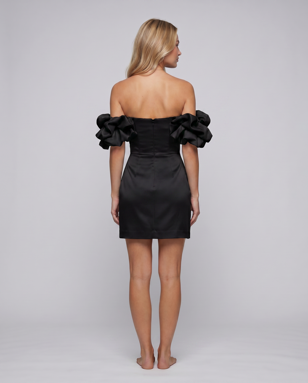 Brianna | Mini Dress with Off-Shoulder Ruffle Sleeves