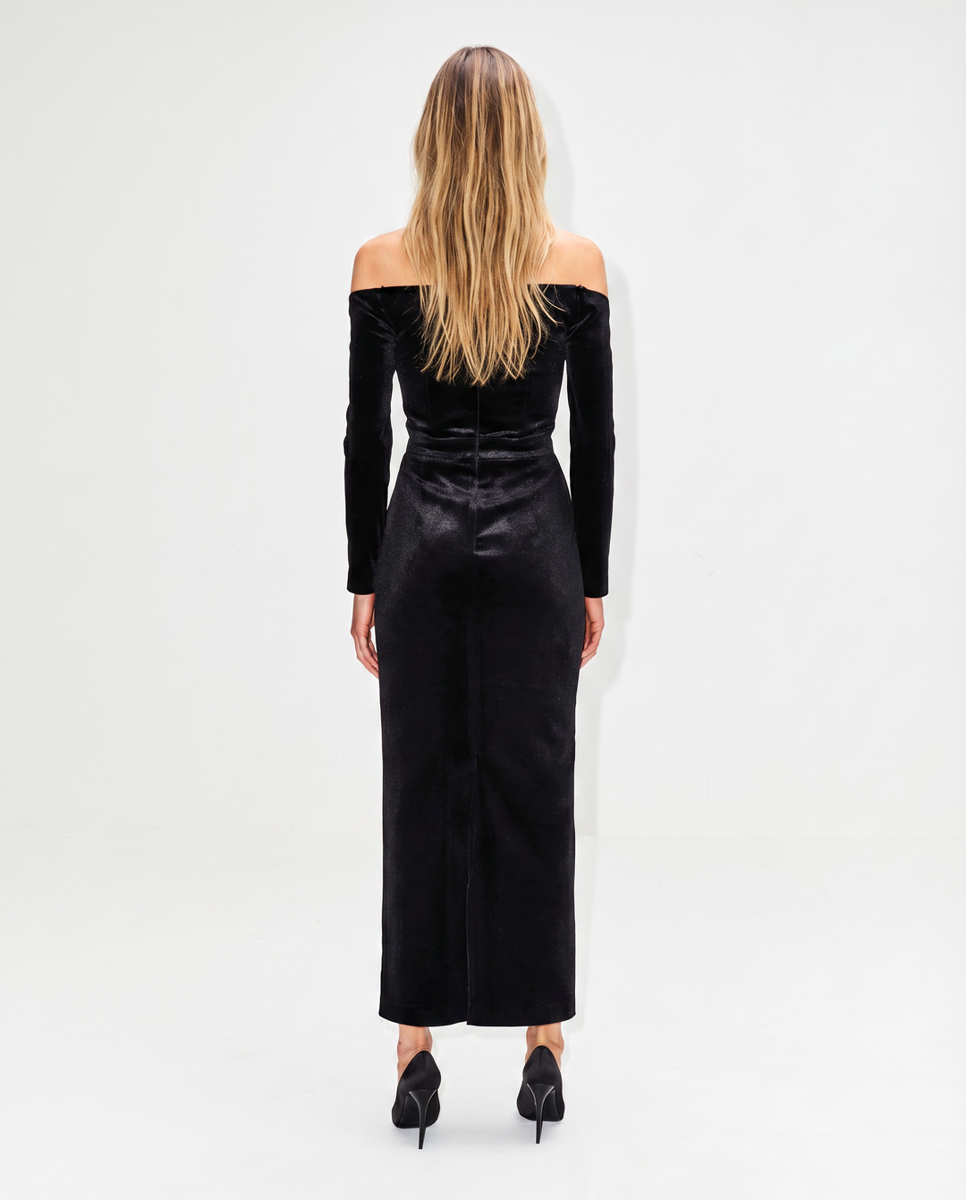 Campbell | Maxi Dress with Off-Shoulder Lace Neckline