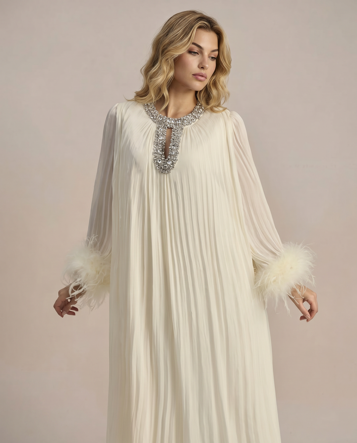 Felicia | Maxi Dress with Pleated Fabric and Feather Cuffs