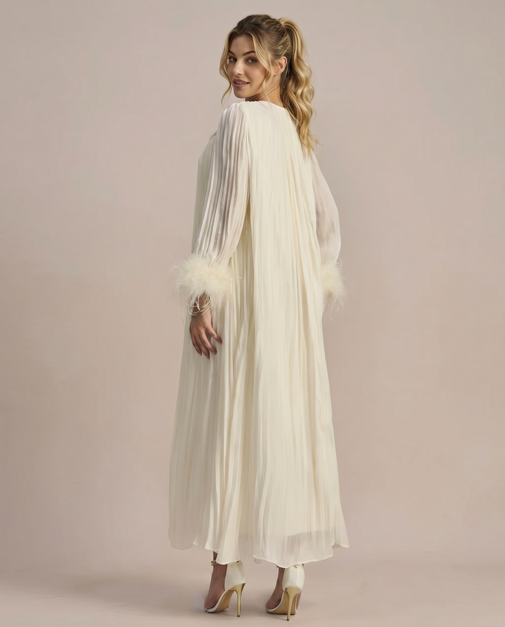 Felicia | Maxi Dress with Pleated Fabric and Feather Cuffs