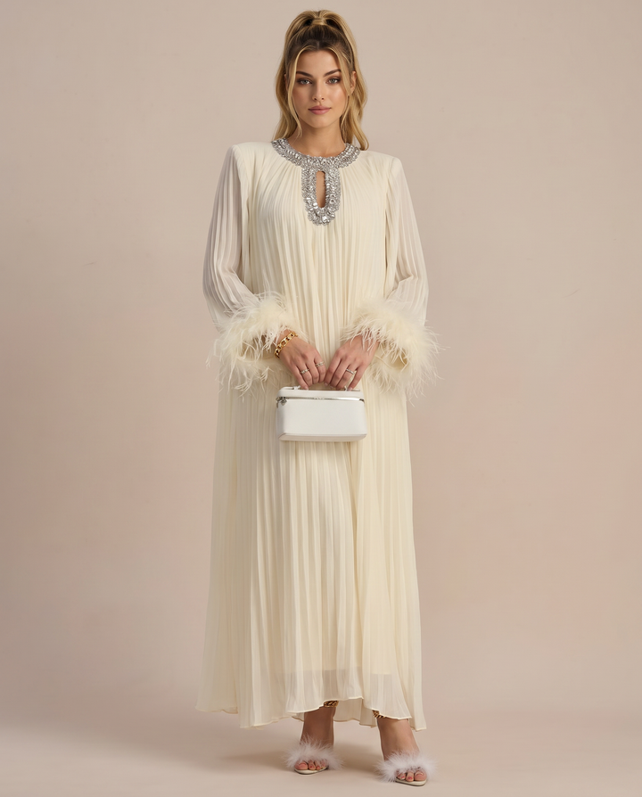 Felicia | Maxi Dress with Pleated Fabric and Feather Cuffs