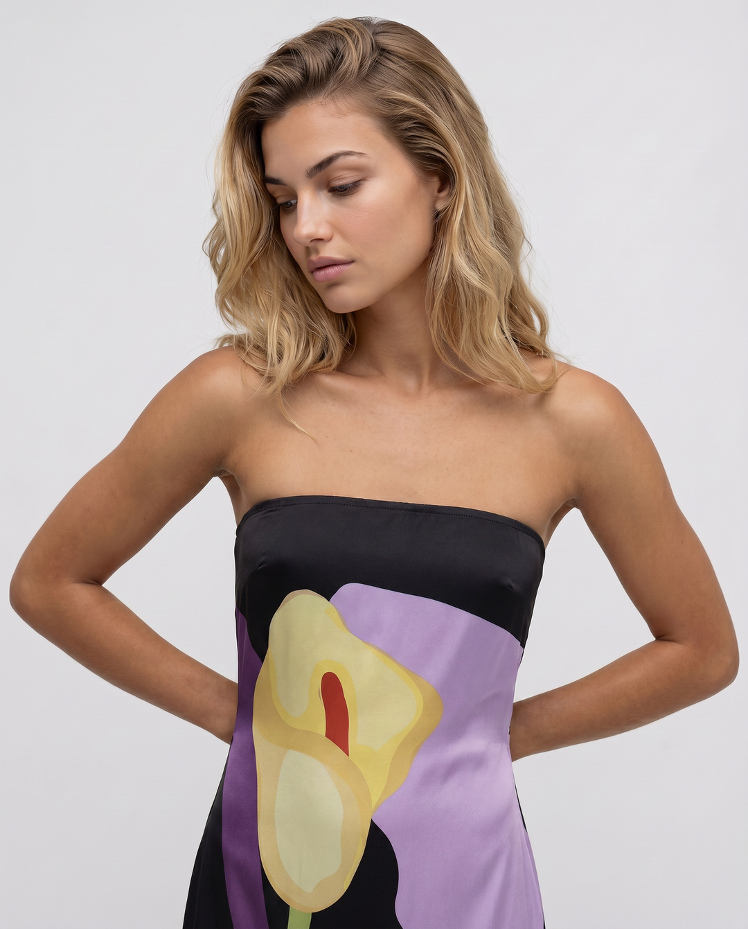 Tanya | Maxi Dress with Strapless Abstract Print