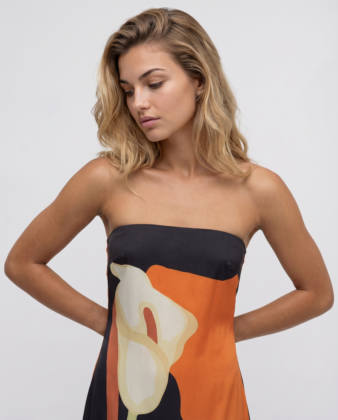 Tanya | Maxi Dress with Strapless Abstract Print