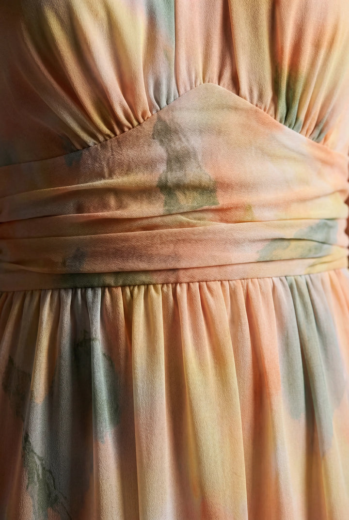 Felecia | Maxi Dress with Watercolour Print and Halter Neck